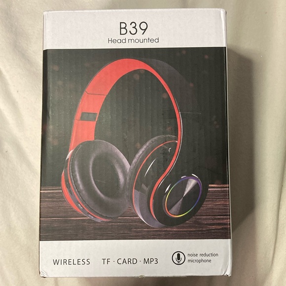 B39 Headset - Picture 1 of 4